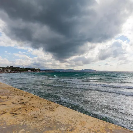 Les Pieds Dans L'eau לה קיוטאט